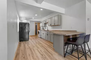23 W Nevada Ave, Oshkosh, WI 54901 - Photo 12