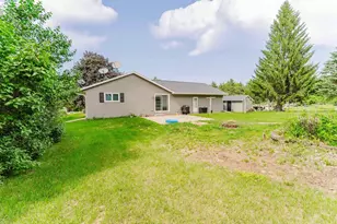 W685 Meadow Dr, Green Lake, WI 54941 - Photo 6