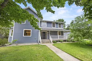 107 W Sumner St, Weyauwega, WI 54983 - Photo 2