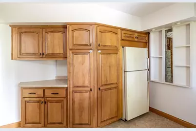 2674 Woodcrest Drive, Neenah, WI 54956 - Photo 10