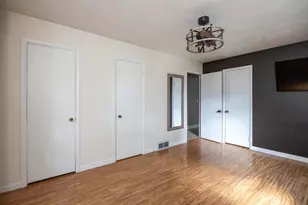 2674 Woodcrest Dr, Neenah, WI 54956 - Photo 24