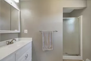 3241 Bitters Ct, Green Bay, WI 54301 - Photo 14