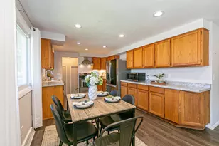 2514 N Owaissa St, Appleton, WI 54911 - Photo 8