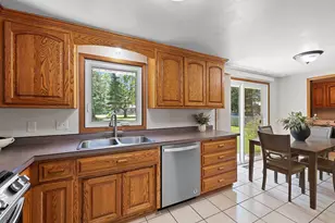 3464 Golf Dr, Green Bay, WI 54311 - Photo 12