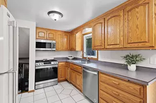 3464 Golf Dr, Green Bay, WI 54311 - Photo 10