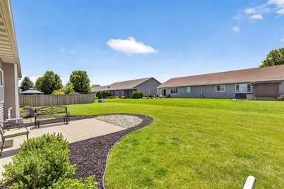 1579 Lone Oak Drive, Neenah, WI 54956 - Photo 38