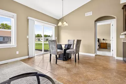 1579 Lone Oak Drive, Neenah, WI 54956 - Photo 12