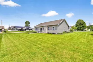 1579 Lone Oak Dr, Neenah, WI 54956 - Photo 40