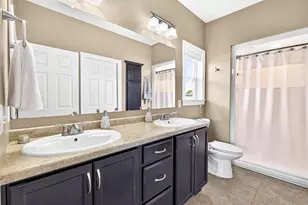 1579 Lone Oak Dr, Neenah, WI 54956 - Photo 22