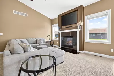 1579 Lone Oak Drive, Neenah, WI 54956 - Photo 8
