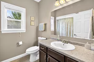 1579 Lone Oak Dr, Neenah, WI 54956 - Photo 32