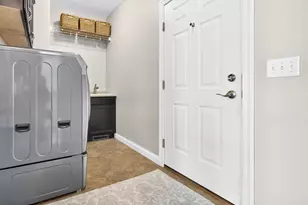 1579 Lone Oak Dr, Neenah, WI 54956 - Photo 34