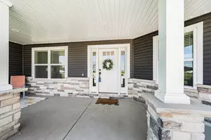 5412 Wildwood Ct, Winneconne, WI 54986 - Photo 6