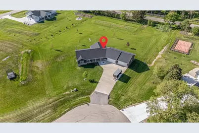 5412 Wildwood Court, Winneconne, WI 54986 - Photo 4