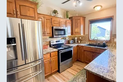 737 Konnor Court, Omro, WI 54963 - Photo 8