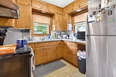 844 Appleton Road, Menasha, WI 54952 - Photo 6