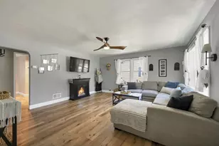 1016 S 7th St, De Pere, WI 54115 - Photo 4