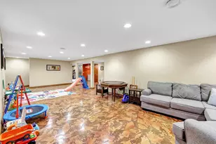 2035 S Point Rd, Green Bay, WI 54313 - Photo 20