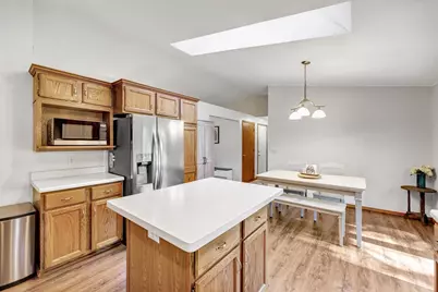2035 S Point Road, Green Bay, WI 54313 - Photo 10