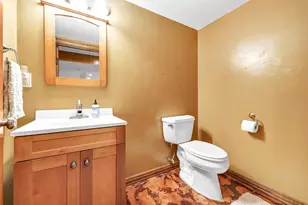 2035 S Point Rd, Green Bay, WI 54313 - Photo 22