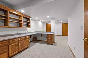 702 Carol Ln, Pulaski, WI 54162 - Photo 46