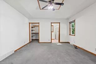 702 Carol Ln, Pulaski, WI 54162 - Photo 36