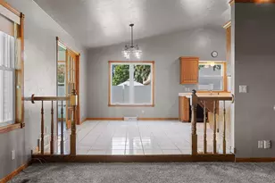 702 Carol Ln, Pulaski, WI 54162 - Photo 12