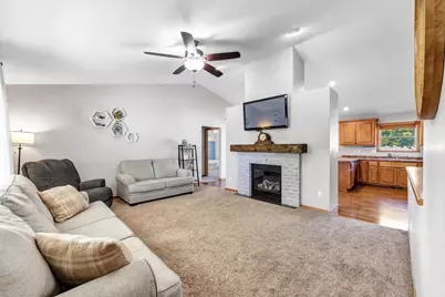 1341 Hannah Street, Green Bay, WI 54303 - Photo 4
