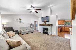 1341 Hannah St, Green Bay, WI 54303 - Photo 4