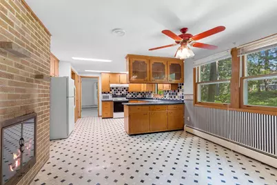 535 Avon Court, Green Bay, WI 54302 - Photo 12