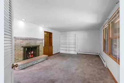 535 Avon Court, Green Bay, WI 54302 - Photo 8