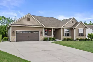 335 Deer Meadow Dr, Fredonia, WI 53021 - Photo 2