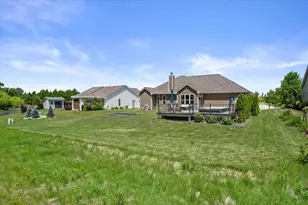 335 Deer Meadow Dr, Fredonia, WI 53021 - Photo 46