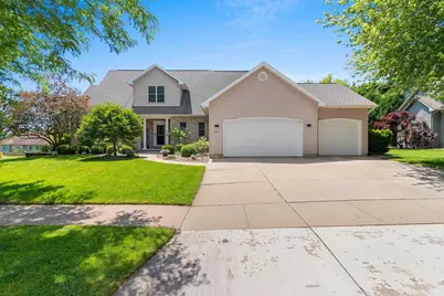421 E Sheffield Lane, Appleton, WI 54913 - Photo 1