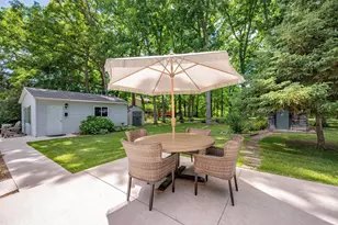 2734 Pioneer Dr, Green Bay, WI 54313 - Photo 8
