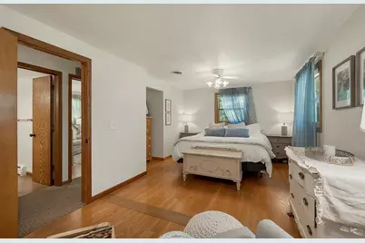 2734 Pioneer Drive, Green Bay, WI 54313 - Photo 30