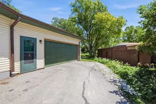 1019 S 6th St, De Pere, WI 54115 - Photo 22