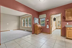 477 Dalton Rd, Neenah, WI 54956 - Photo 6