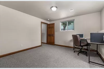 477 Dalton Road, Neenah, WI 54956 - Photo 28
