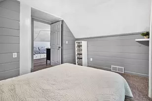 1847 Oregon St, Oshkosh, WI 54902 - Photo 40