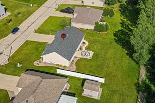 1172 Lansdale Cir, De Pere, WI 54115 - Photo 52