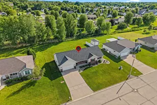 1172 Lansdale Cir, De Pere, WI 54115 - Photo 44