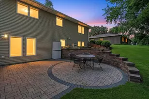 2758 Otto Ct, Green Bay, WI 54313 - Photo 2
