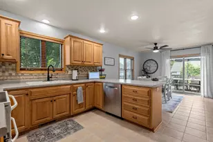 W5546 Mutzy Way, Appleton, WI 54915 - Photo 10
