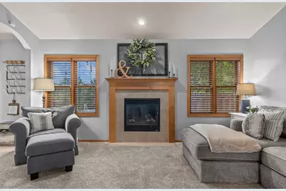 W5546 Mutzy Way, Appleton, WI 54915 - Photo 6