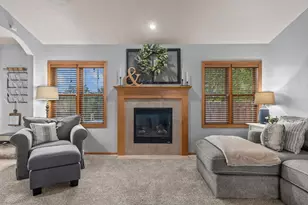W5546 Mutzy Way, Appleton, WI 54915 - Photo 6