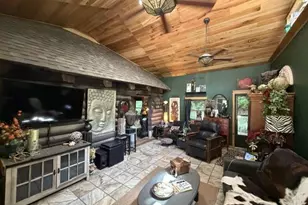 35537 Log House Ln, Prairie Du Chien, WI 53821 - Photo 16