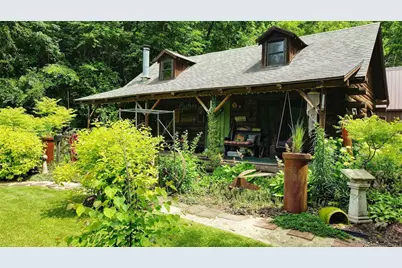 35537 Log House Lane, Prairie Du Chien, WI 53821 - Photo 2