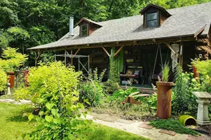 35537 Log House Ln, Prairie Du Chien, WI 53821 - Photo 2