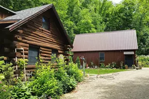 35537 Log House Ln, Prairie Du Chien, WI 53821 - Photo 8